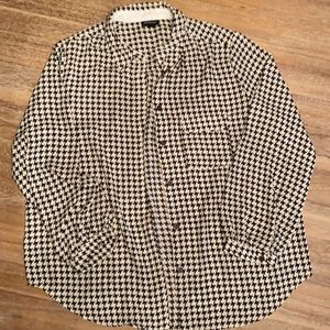 Black and cream houndstooth long sleeve blouse